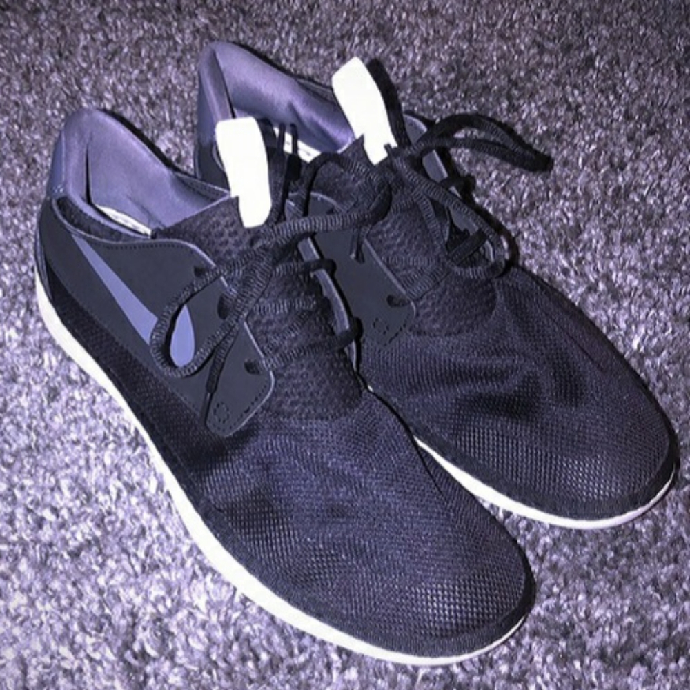 Nike solarsoft shoes BLACK size 11